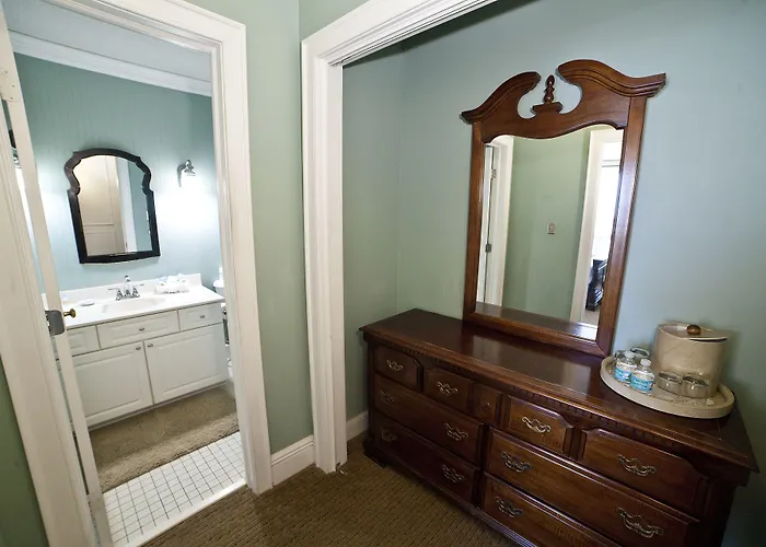 Desoto Beach Bed And Breakfast